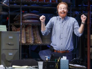 fully-committed-jesse-tyler-ferguson-broadway-sets-01