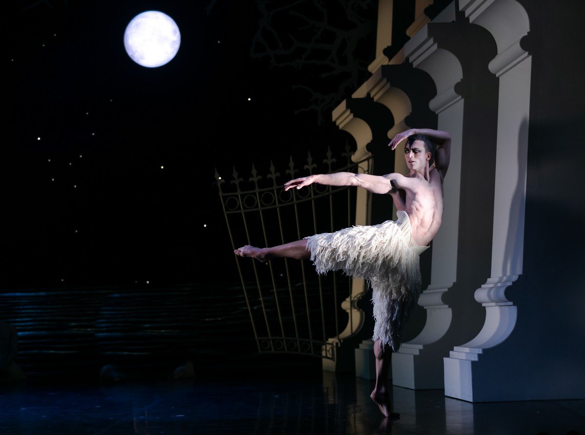 Matthew Ball in "Matthew Bourne's Swan" Lake at New York City Center.