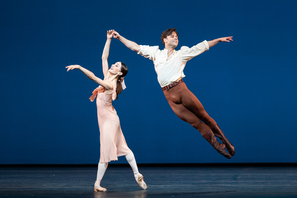 The Royal Ballet's Marianela Nuñez and Alexander Campbell in Jerome Robbins' "Dances at a Gathering".