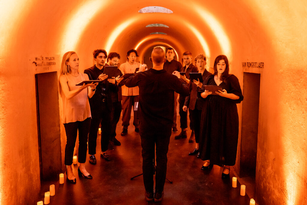 Fourth Wall Ensemble performs Caroline Shaw's "Partita for 8 Voices" at Green-Wood Cemetery (photo by Steve Pisano).